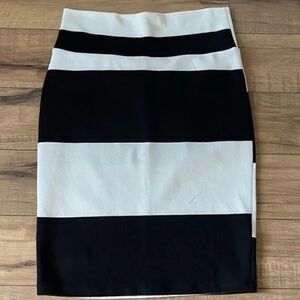 LuLaRoe Black and White Cassie Pencil Skirt